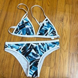 Shein Swim Suit Bathing Suit Medium White/ Blue Leaves
